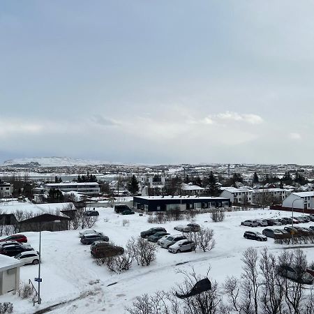 Jm Homestay - A Cozy Two Bedroom Apartment Рейк'явік Екстер'єр фото