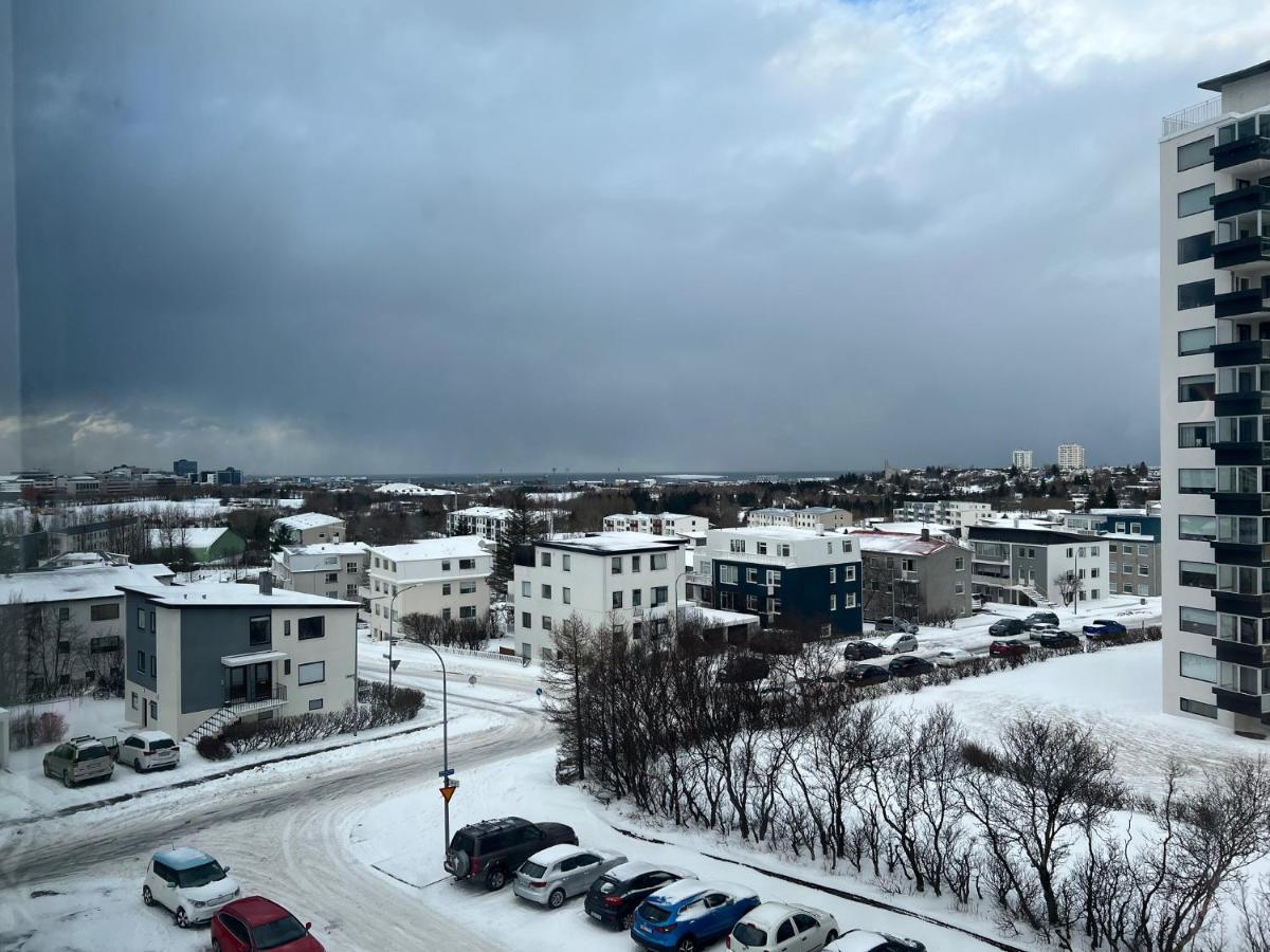 Jm Homestay - A Cozy Two Bedroom Apartment Рейк'явік Екстер'єр фото