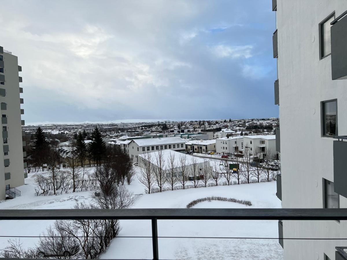 Jm Homestay - A Cozy Two Bedroom Apartment Рейк'явік Екстер'єр фото